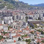 L'aube Climatisation Parking 2 * Grenoble