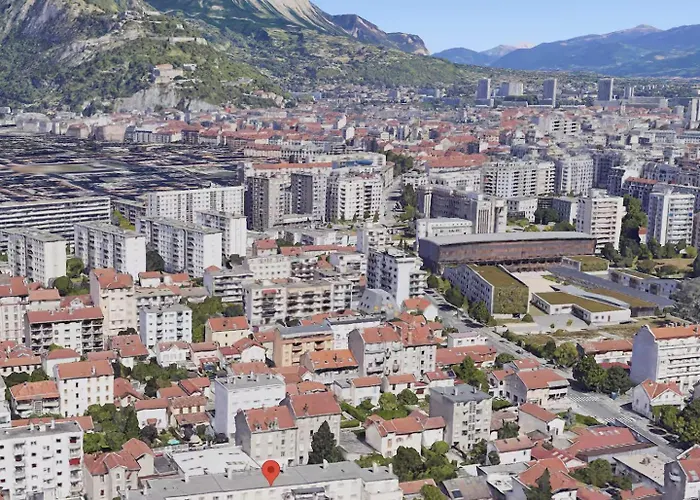 L'aube Climatisation Parking 2 * Grenoble